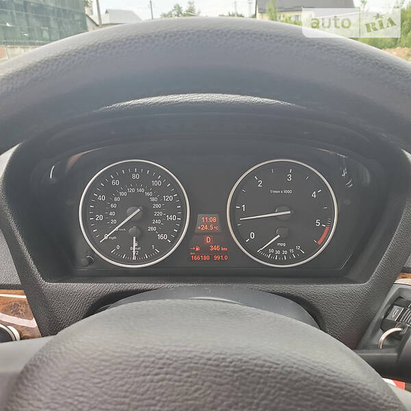 Позашляховик / Кросовер BMW X5 2011 в Івано-Франківську