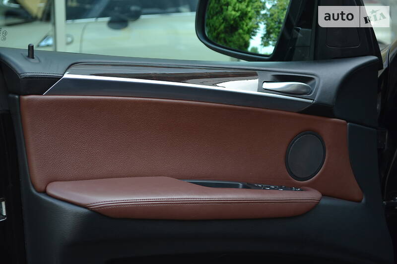 Позашляховик / Кросовер BMW X5 2012 в Рівному