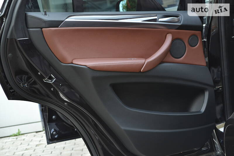 Позашляховик / Кросовер BMW X5 2012 в Рівному