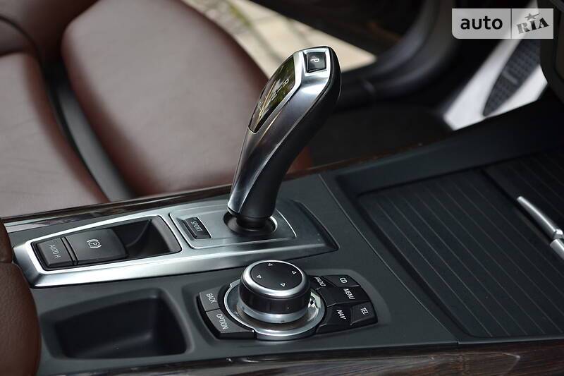 Позашляховик / Кросовер BMW X5 2012 в Рівному