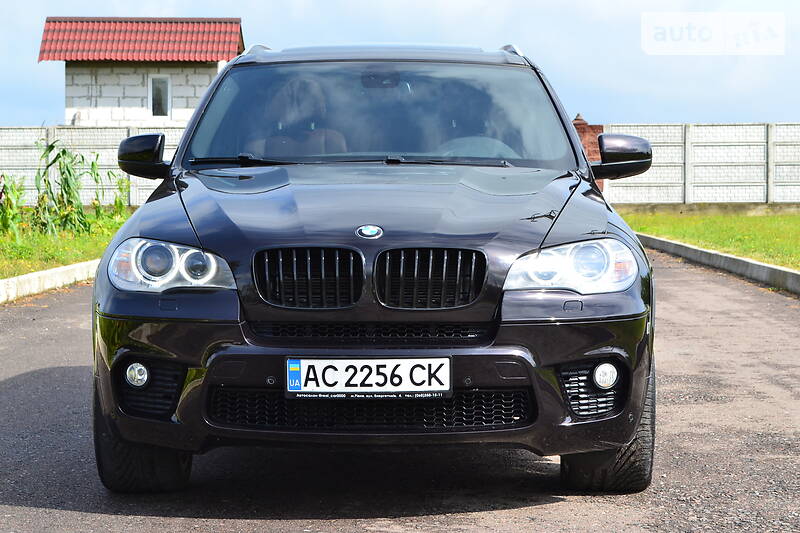Позашляховик / Кросовер BMW X5 2012 в Рівному