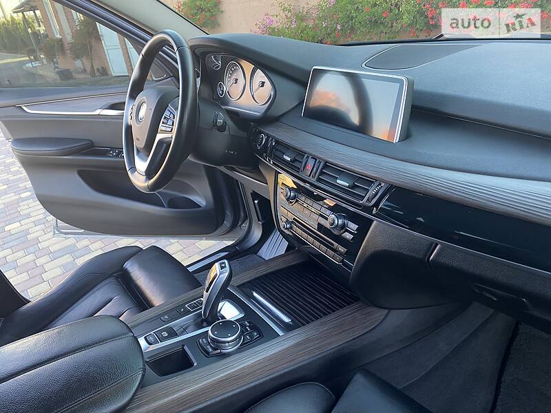 Позашляховик / Кросовер BMW X5 2016 в Дніпрі