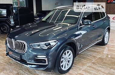 Позашляховик / Кросовер BMW X5 2019 в 