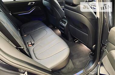 Позашляховик / Кросовер BMW X5 2019 в 