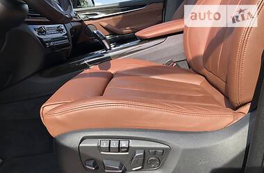 Внедорожник / Кроссовер BMW X5 2014 в Черновцах