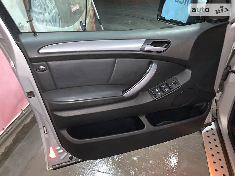 Позашляховик / Кросовер BMW X5 2006 в Чернівцях