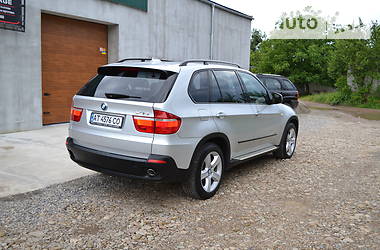 Внедорожник / Кроссовер BMW X5 2010 в Калуше