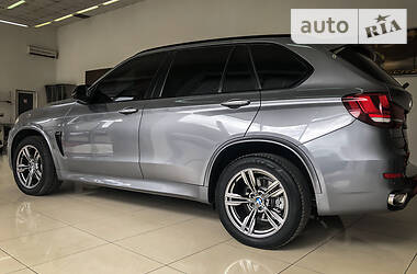 Позашляховик / Кросовер BMW X5 2016 в Чернівцях