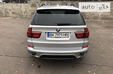 Внедорожник / Кроссовер BMW X5 2013 в Ровно