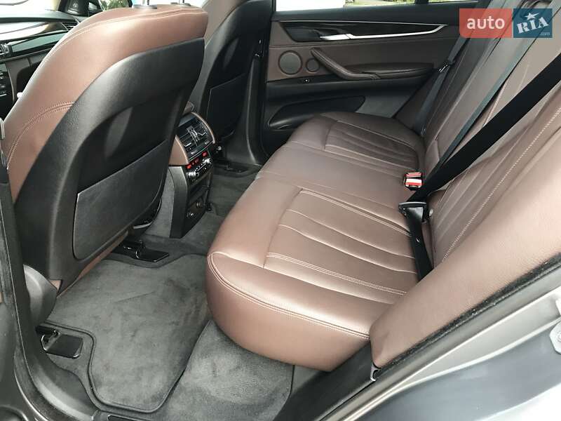 Внедорожник / Кроссовер BMW X5 2015 в Запорожье