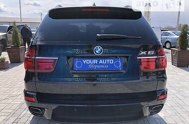Позашляховик / Кросовер BMW X5 2013 в 