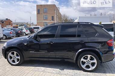 Позашляховик / Кросовер BMW X5 2013 в 