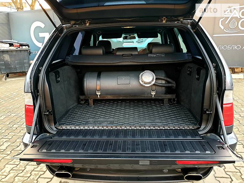 Позашляховик / Кросовер BMW X5 2003 в Чернівцях