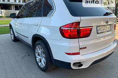 Внедорожник / Кроссовер BMW X5 2012 в Ужгороде