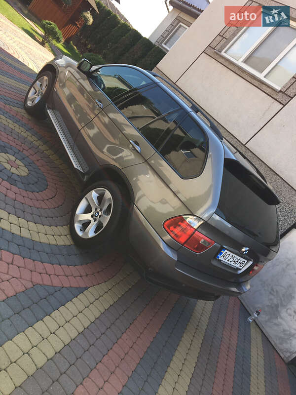 Позашляховик / Кросовер BMW X5 2005 в Тячеві