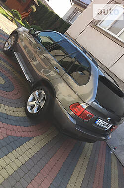 Внедорожник / Кроссовер BMW X5 2005 в Тячеве