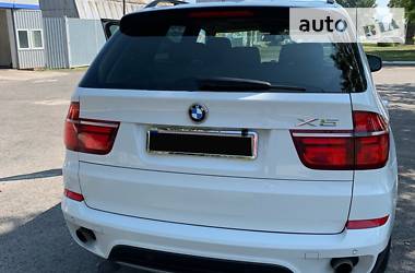 Позашляховик / Кросовер BMW X5 2011 в 