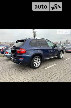 Внедорожник / Кроссовер BMW X5 2010 в Черновцах