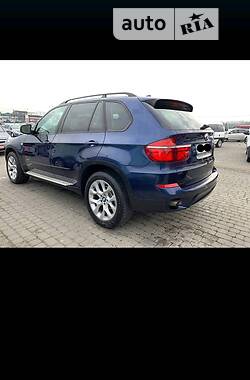 Внедорожник / Кроссовер BMW X5 2010 в Черновцах