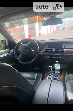 Внедорожник / Кроссовер BMW X5 2013 в Черновцах