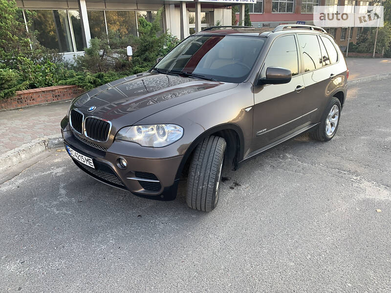 Позашляховик / Кросовер BMW X5 2012 в Львові