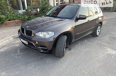 Позашляховик / Кросовер BMW X5 2012 в Львові