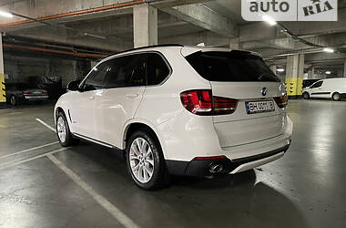 Внедорожник / Кроссовер BMW X5 2014 в 