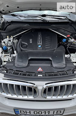 Внедорожник / Кроссовер BMW X5 2014 в 