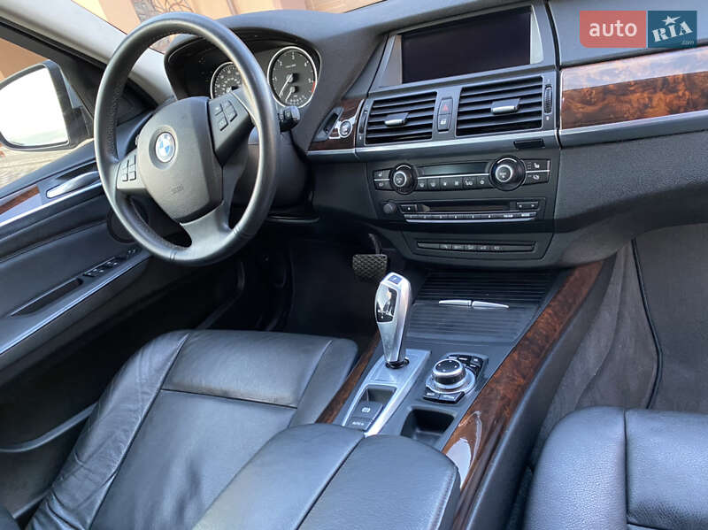 Позашляховик / Кросовер BMW X5 2013 в Івано-Франківську