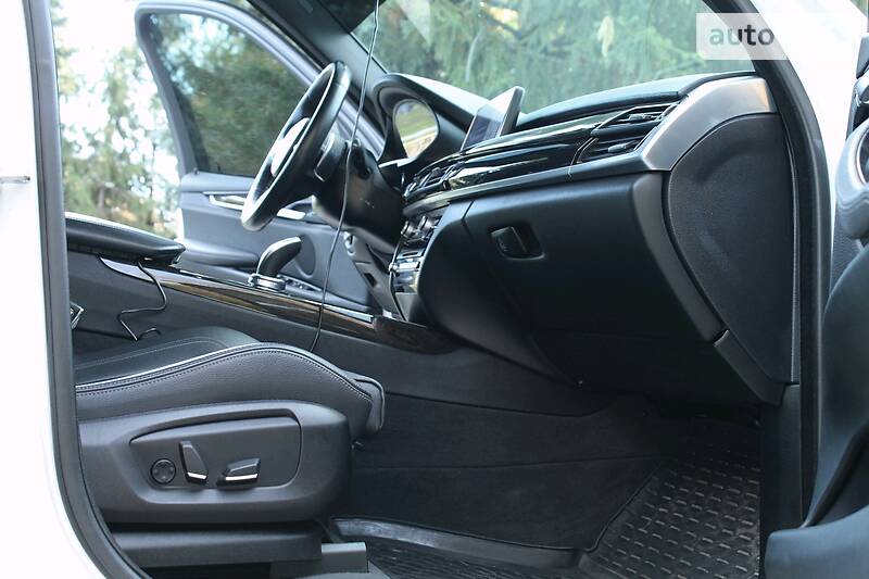 Внедорожник / Кроссовер BMW X5 2018 в Полтаве