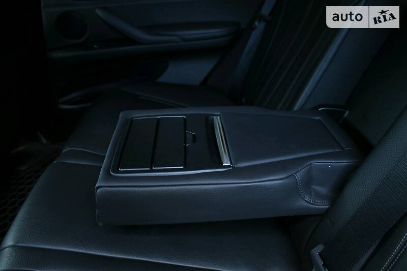 Внедорожник / Кроссовер BMW X5 2018 в Полтаве