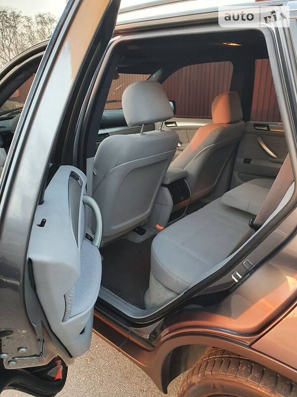 Позашляховик / Кросовер BMW X5 2001 в Чернівцях фото 46 Позашляховик / Кросовер BMW X5 2001 в Чернівцях