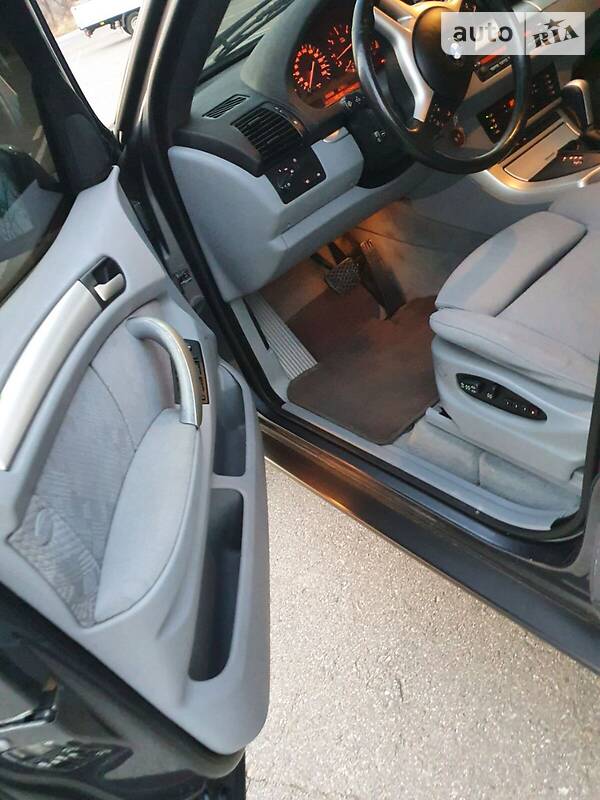 Позашляховик / Кросовер BMW X5 2001 в Чернівцях фото 48 Позашляховик / Кросовер BMW X5 2001 в Чернівцях