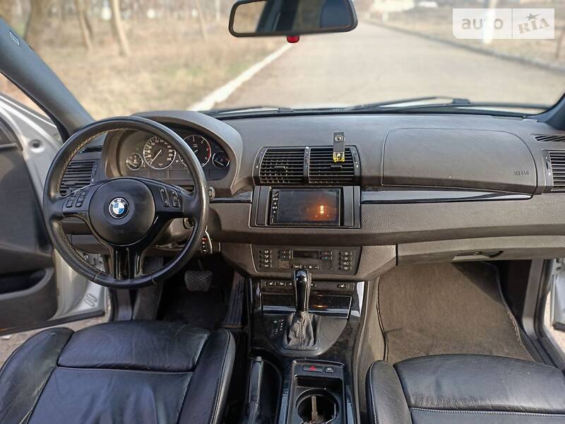 Внедорожник / Кроссовер BMW X5 2001 в Николаеве