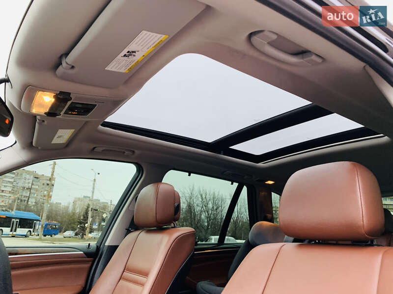 Позашляховик / Кросовер BMW X5 2013 в Львові