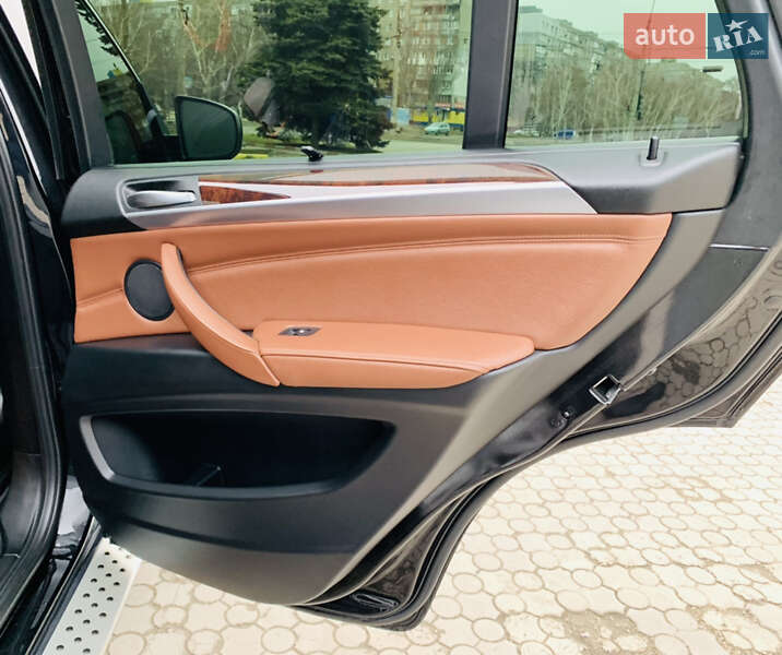 Позашляховик / Кросовер BMW X5 2013 в Львові