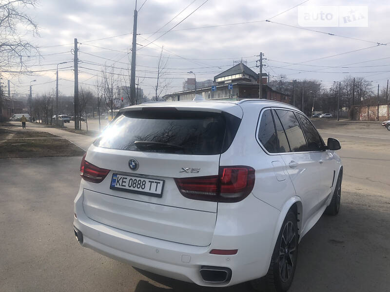 Позашляховик / Кросовер BMW X5 2016 в Дніпрі