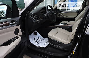 Позашляховик / Кросовер BMW X5 2012 в 