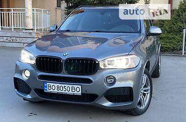 Позашляховик / Кросовер BMW X5 2016 в 