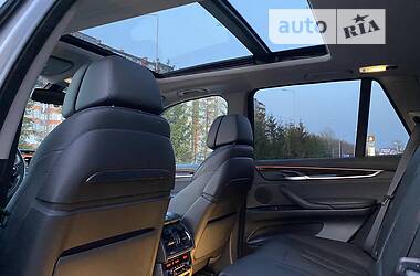 Позашляховик / Кросовер BMW X5 2016 в 