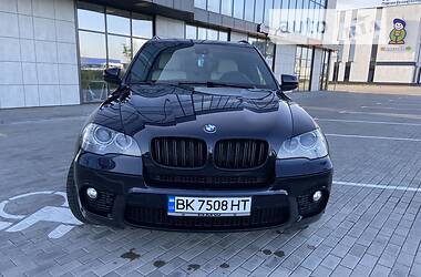 Внедорожник / Кроссовер BMW X5 2011 в Ровно