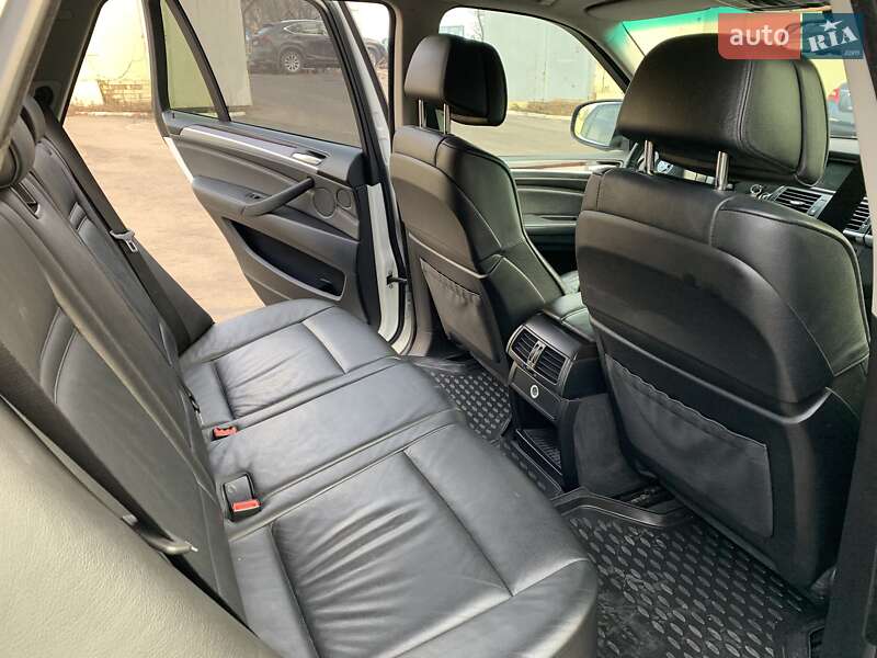 Внедорожник / Кроссовер BMW X5 2008 в Киеве