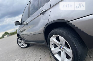 Внедорожник / Кроссовер BMW X5 2004 в 