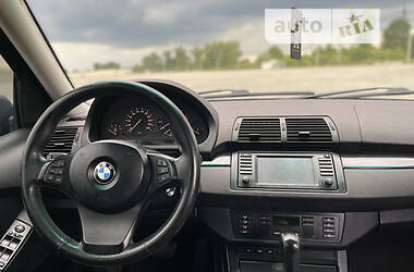 Внедорожник / Кроссовер BMW X5 2004 в 