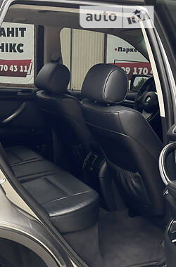 Внедорожник / Кроссовер BMW X5 2004 в 