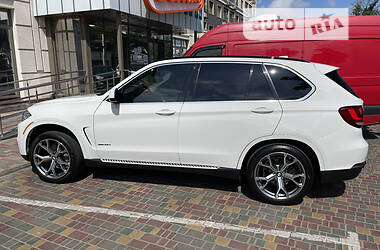 Внедорожник / Кроссовер BMW X5 2014 в 