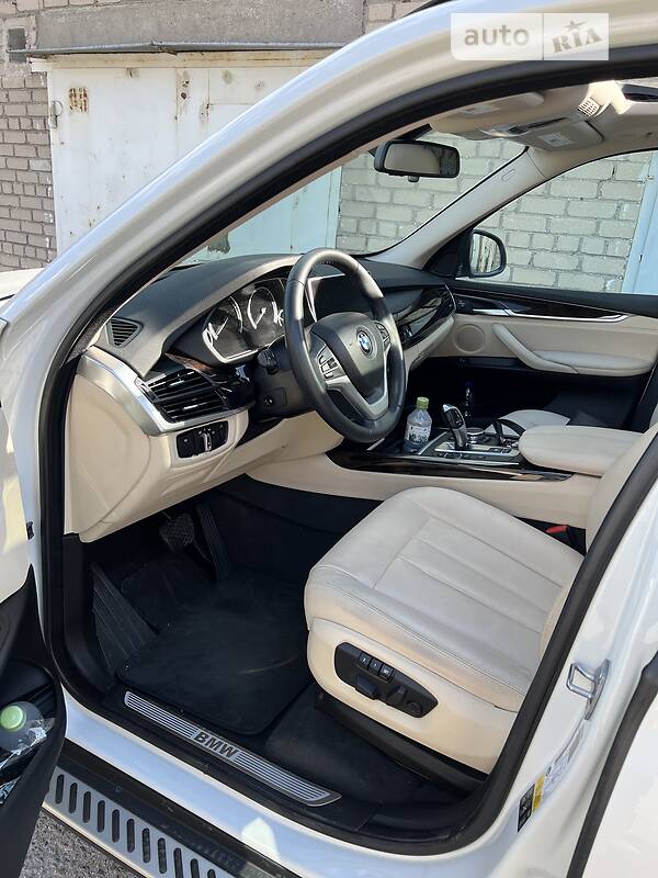 Внедорожник / Кроссовер BMW X5 2015 в Николаеве