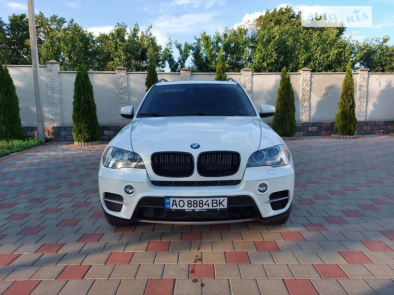 Позашляховик / Кросовер BMW X5 2011 в Мукачевому