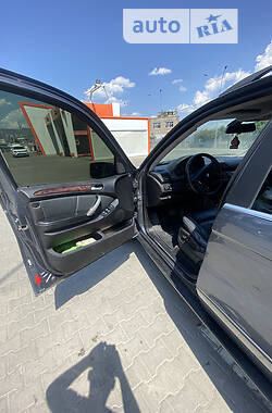 Внедорожник / Кроссовер BMW X5 2000 в Черновцах