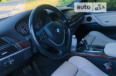 Позашляховик / Кросовер BMW X5 2011 в Львові